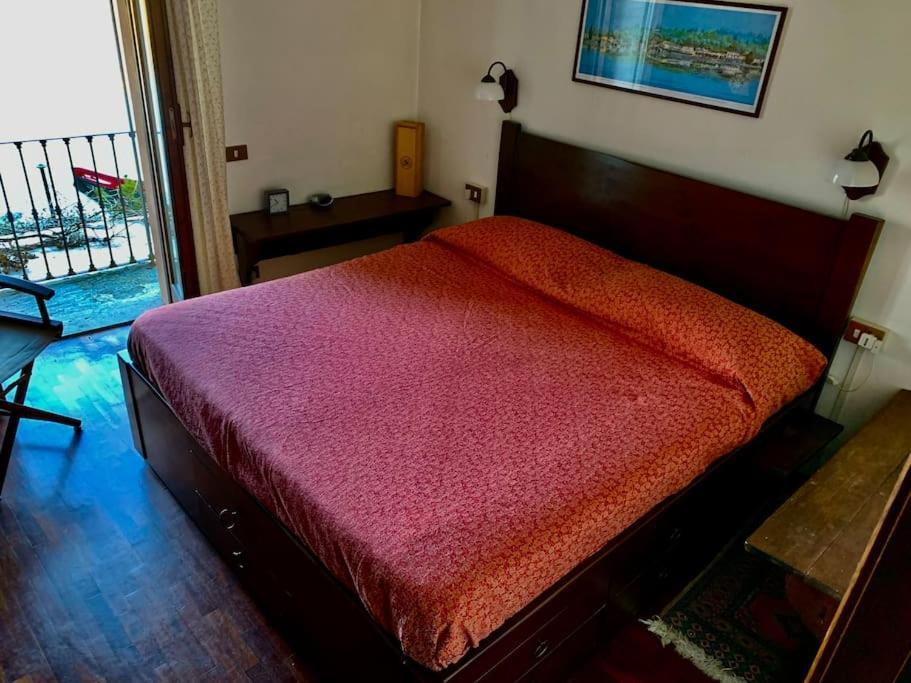 Villa Giardino Con Pontile Sul Lago D'Orta In Riva Orta San Giulio Bagian luar foto